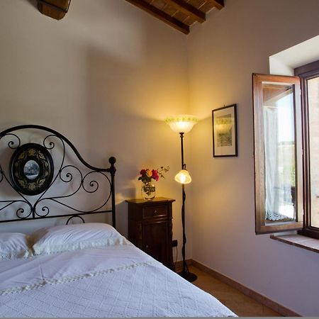 Agriturismo La Collina Пиенца Экстерьер фото